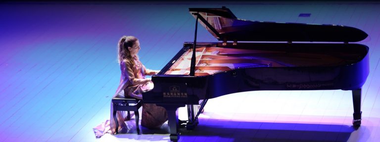Elyane Laussade performs in China 2018
